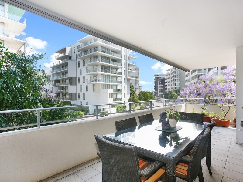 202/1 Jean Wailes Ave, Rhodes NSW 2138