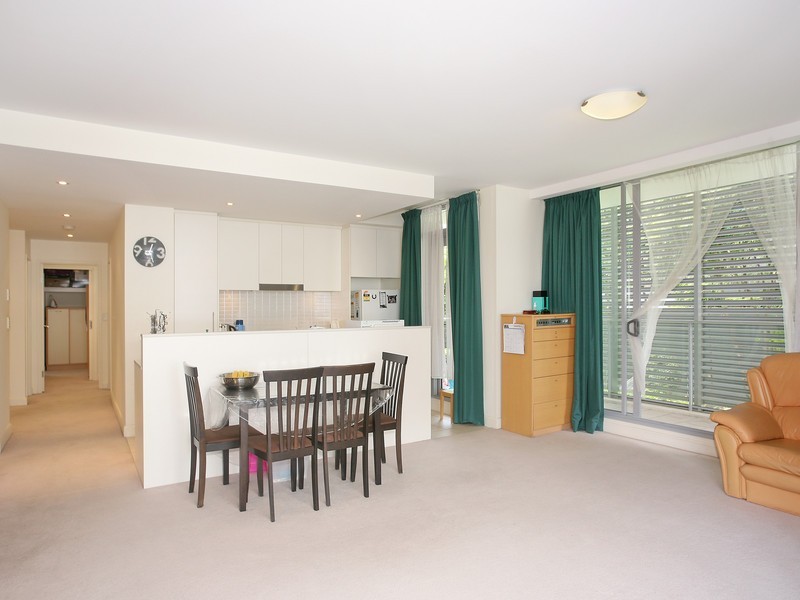 303/11 Shoreline Drive, Rhodes NSW 2138