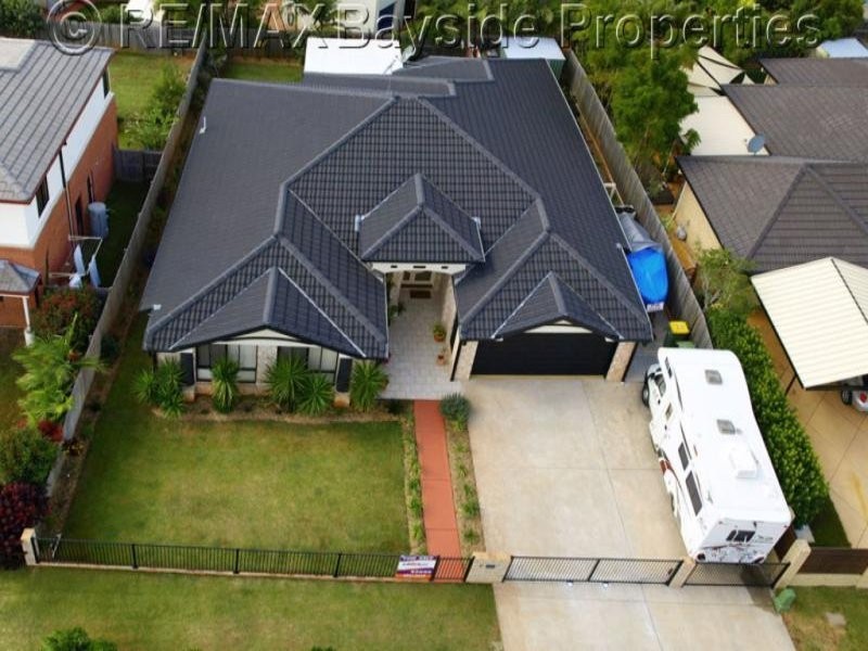 7 Kimbolton Dr, Redland Bay QLD 4165