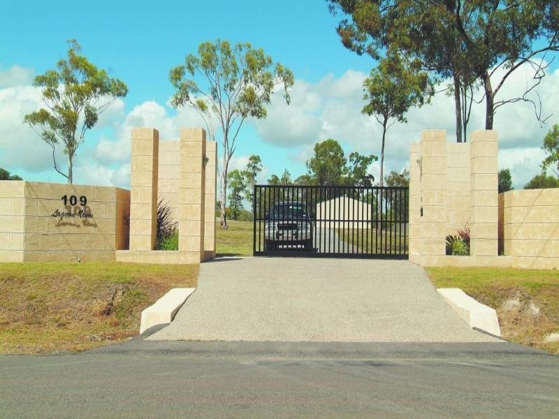109 Lagoon View Rd, Redland Bay QLD 4165