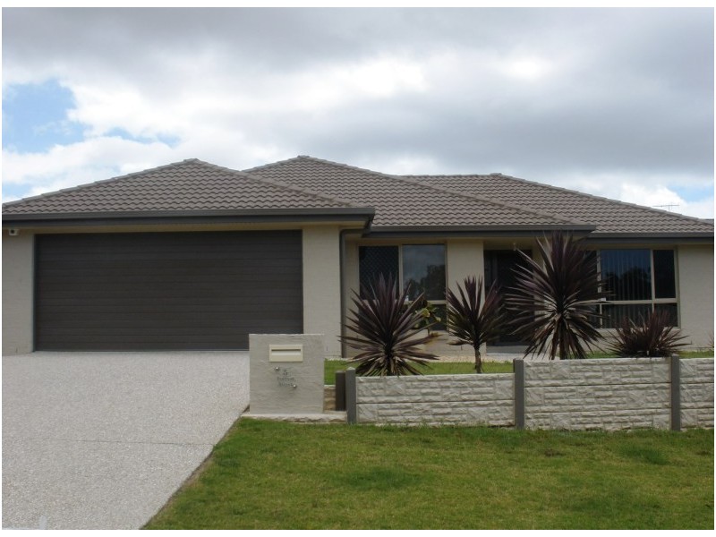 5 Forrest, Redland Bay QLD 4165