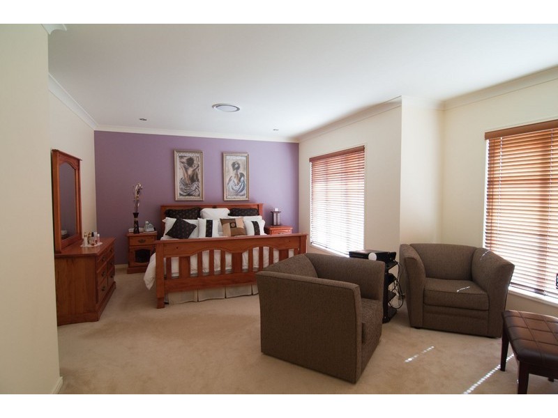 22 Tipuana Dr, Capalaba QLD 4157