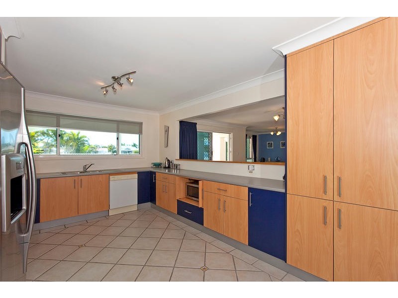 27 Masthead Dr, Raby Bay QLD 4163