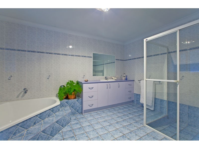 7 Dicameron Crt, Thornlands QLD 4164