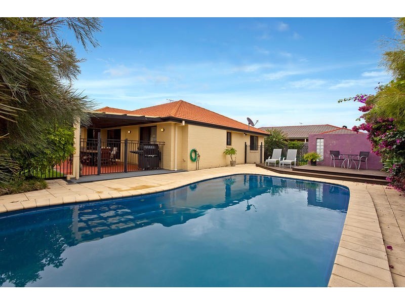 7 Jacaranda Pl, Ormiston QLD 4160