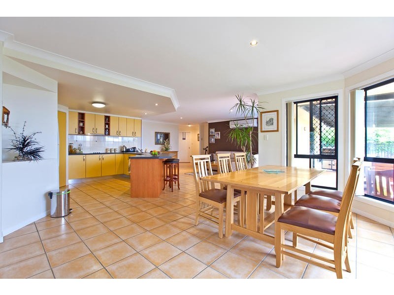 7 Jacaranda Pl, Ormiston QLD 4160