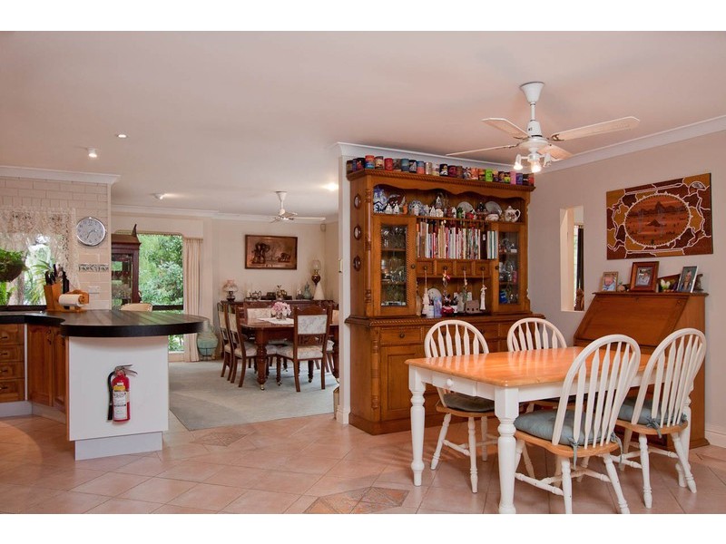 19 Kalmia Dr, Redland Bay QLD 4165