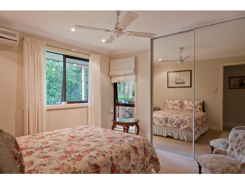 19 Kalmia Dr, Redland Bay QLD 4165