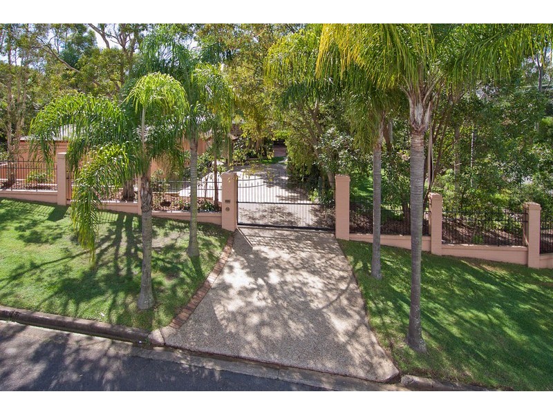 19 Kalmia Dr, Redland Bay QLD 4165