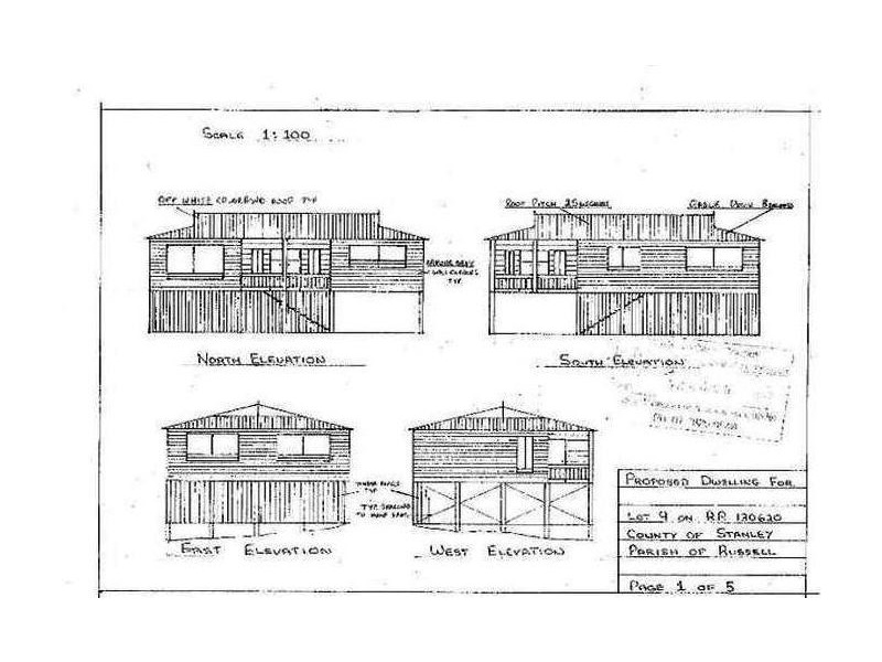 12 Harvey St, Russell Island QLD 4184