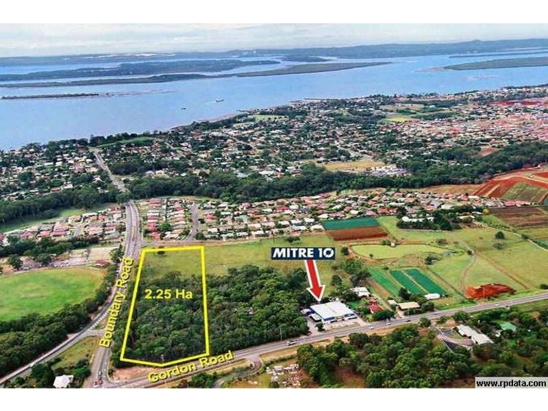 14 Gordon Road, Redland Bay QLD 4165