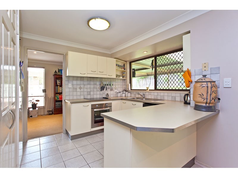 32 Cumberland Drive, Alexandra Hills QLD 4161