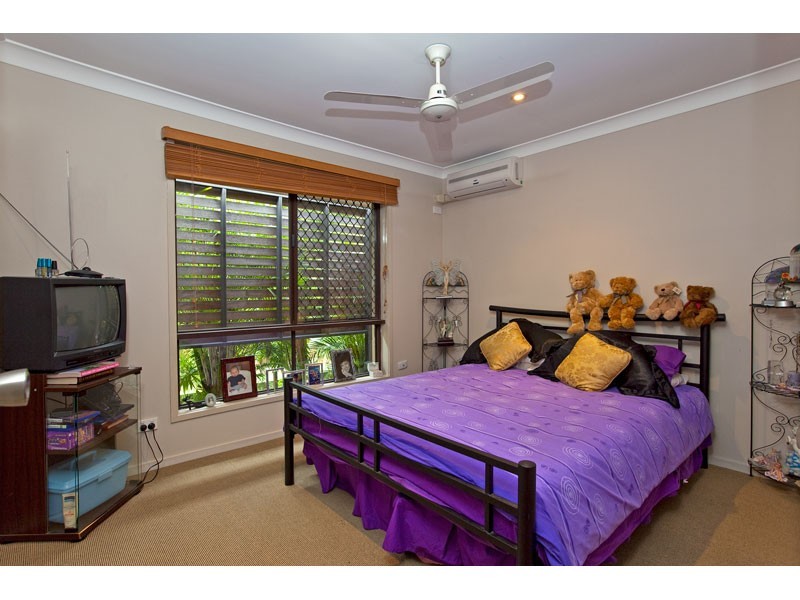 32 Cumberland Drive, Alexandra Hills QLD 4161