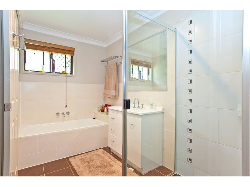 32 Cumberland Drive, Alexandra Hills QLD 4161