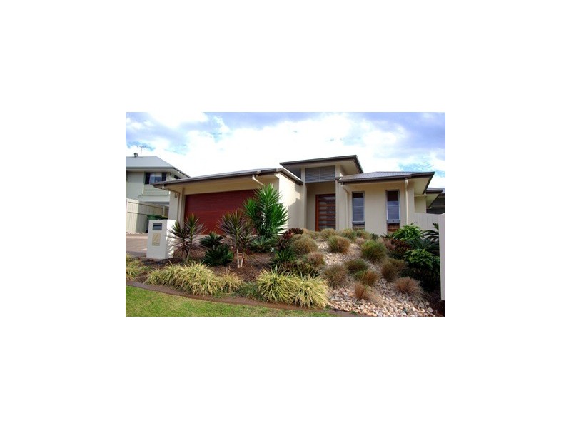 20 Yorston Place, Ormiston QLD 4160