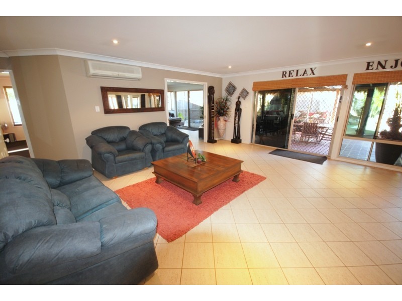 10 Lomond Place, Victoria Point QLD 4165
