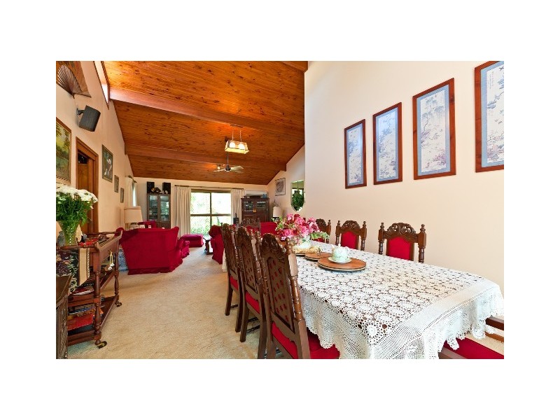 63 Whitehall Avenue, Birkdale QLD 4159