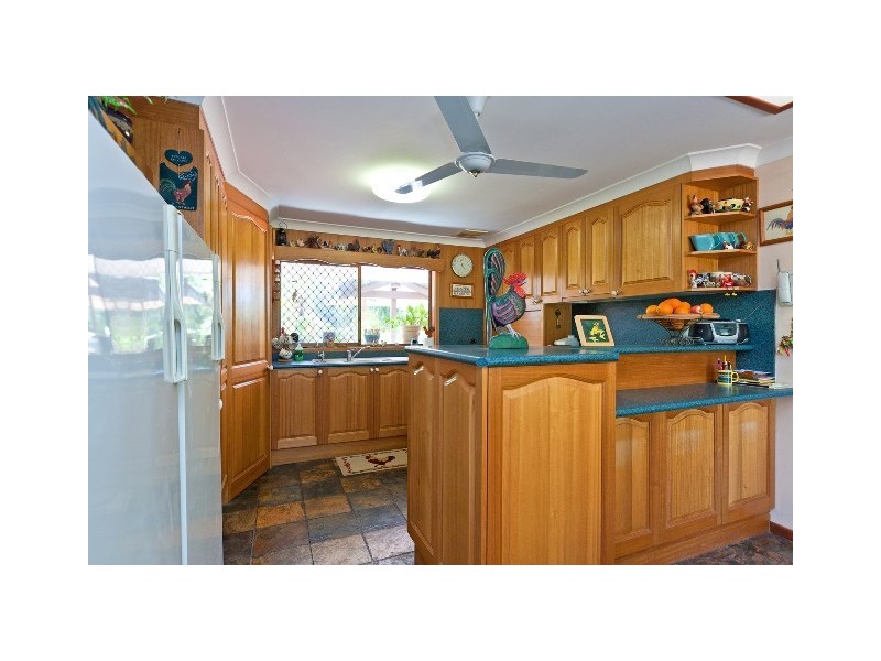 63 Whitehall Avenue, Birkdale QLD 4159