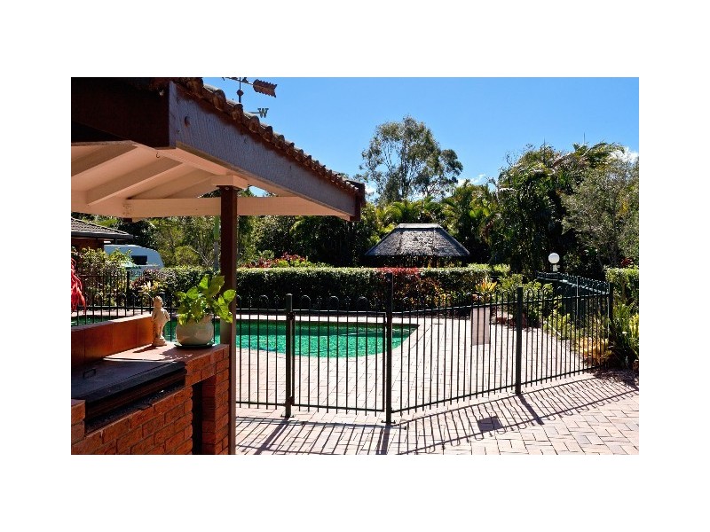 63 Whitehall Avenue, Birkdale QLD 4159