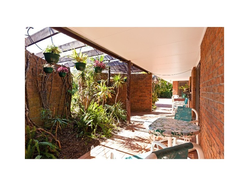 63 Whitehall Avenue, Birkdale QLD 4159