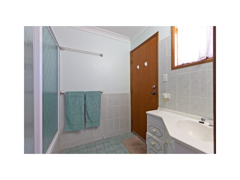 63 Whitehall Avenue, Birkdale QLD 4159