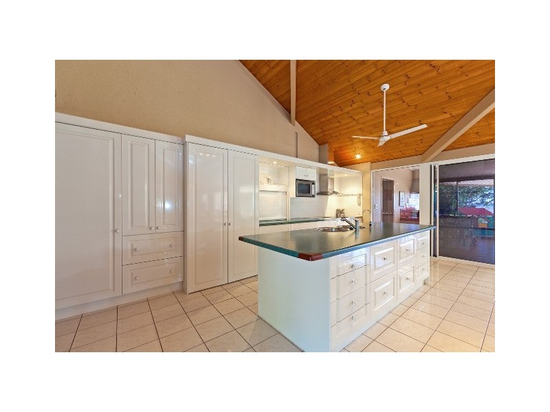 70 Main Road, Wellington Point QLD 4160