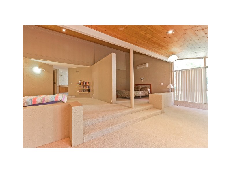 70 Main Road, Wellington Point QLD 4160