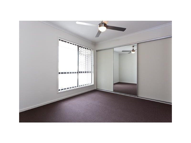 8 Pyrus Place, Redland Bay QLD 4165