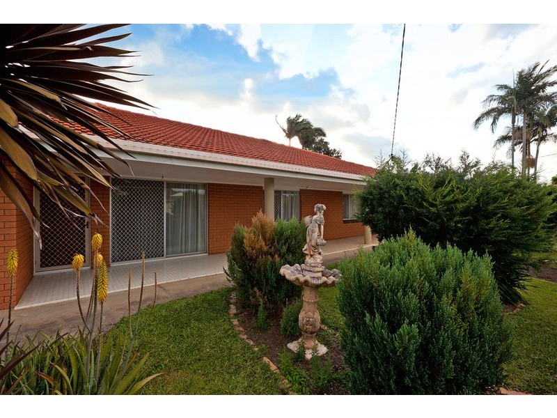 5 Glen Road, Victoria Point QLD 4165