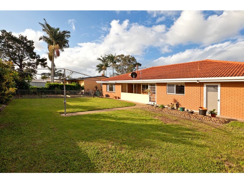 5 Glen Road, Victoria Point QLD 4165
