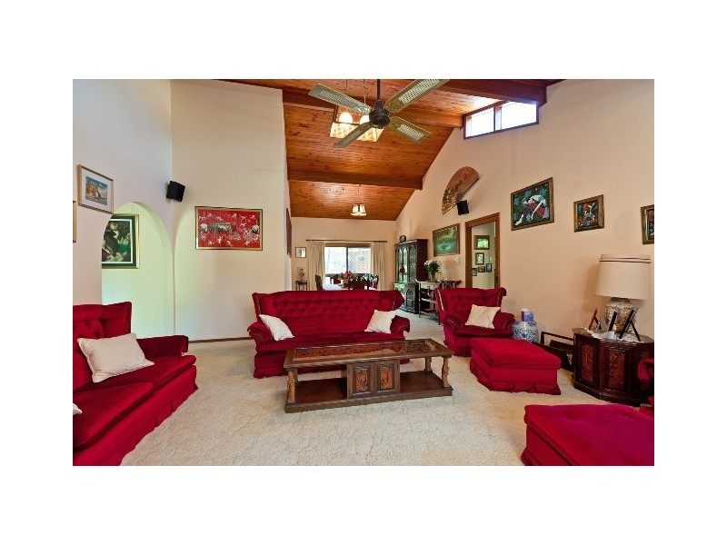 63 Whitehall Avenue, Birkdale QLD 4159