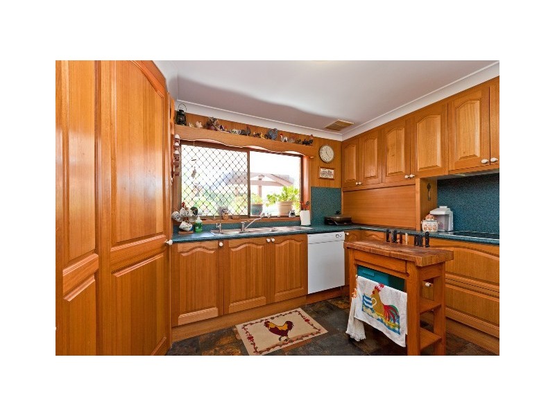 63 Whitehall Avenue, Birkdale QLD 4159