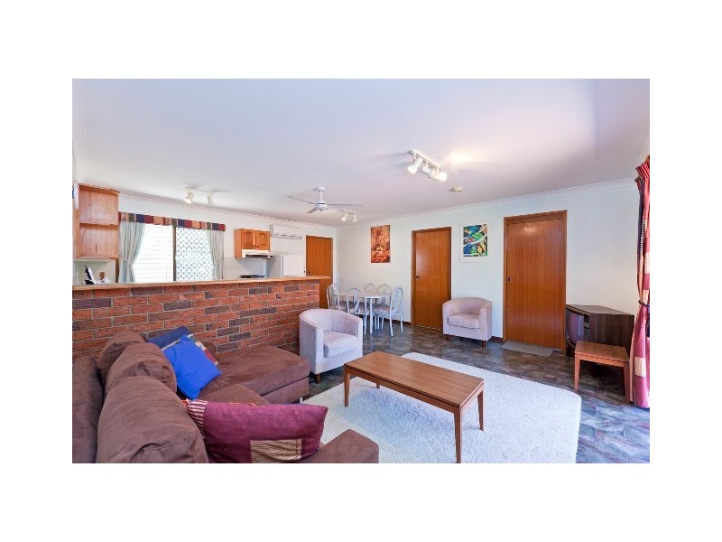 63 Whitehall Avenue, Birkdale QLD 4159