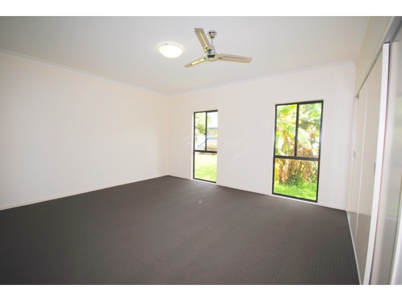 12 Marroo Street, Coochiemudlo Island QLD 4184