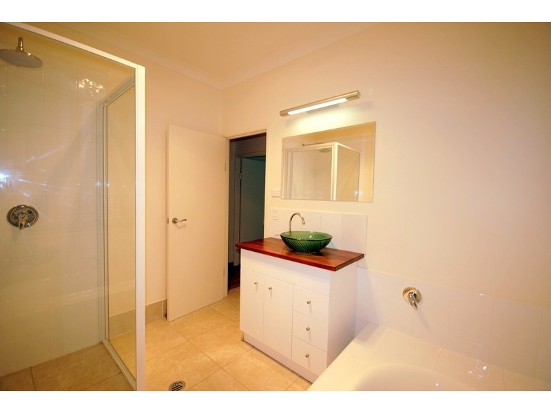 12 Marroo Street, Coochiemudlo Island QLD 4184