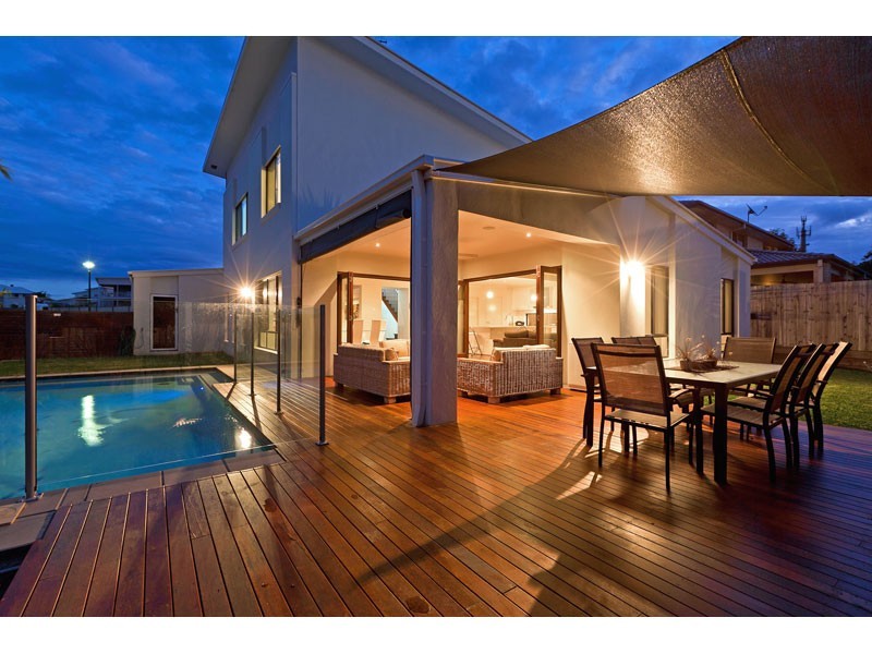 13 Highland Street, Redland Bay QLD 4165