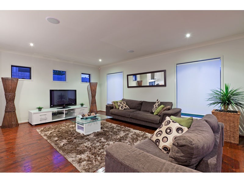 13 Highland Street, Redland Bay QLD 4165