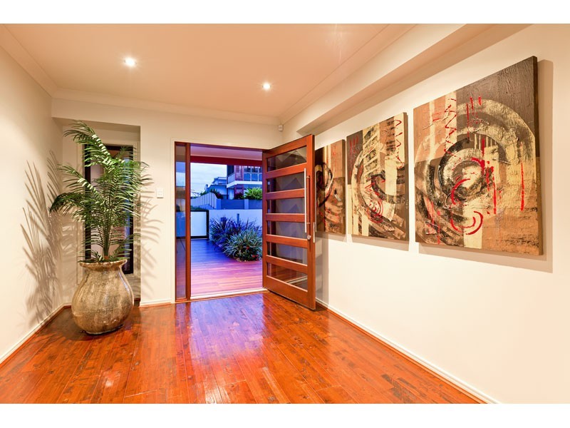 13 Highland Street, Redland Bay QLD 4165