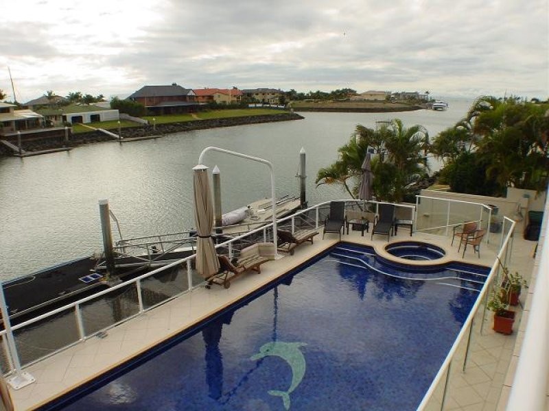 11 Bonaventure Court, Raby Bay QLD 4163