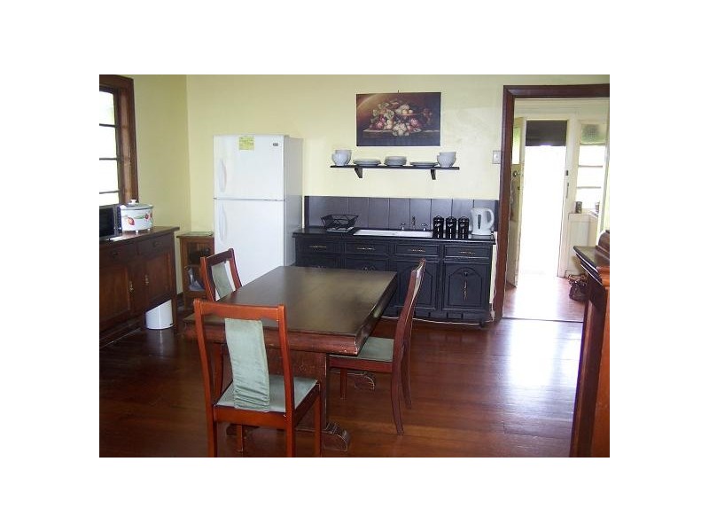 18 Yara St, Russell Island QLD 4184