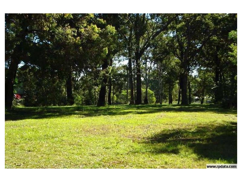 5 Pindarri Street, Lamb Island QLD 4184