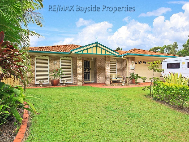 32 Marjorie Buckler Ave, Redland Bay QLD 4165