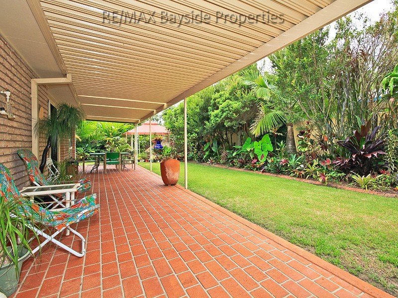 32 Marjorie Buckler Ave, Redland Bay QLD 4165