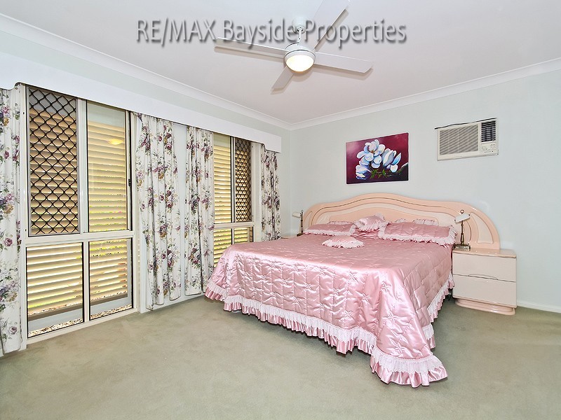 32 Marjorie Buckler Ave, Redland Bay QLD 4165