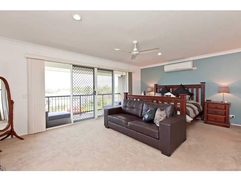 25 Aqua Crescent, Redland Bay QLD 4165