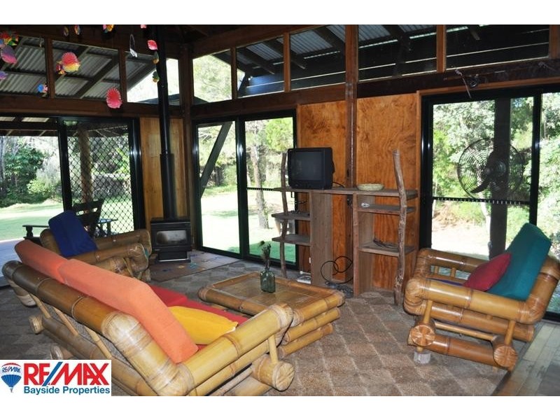 7 Macland Street, Amity Point QLD 4183