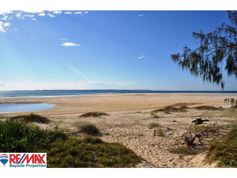 7 Macland Street, Amity Point QLD 4183