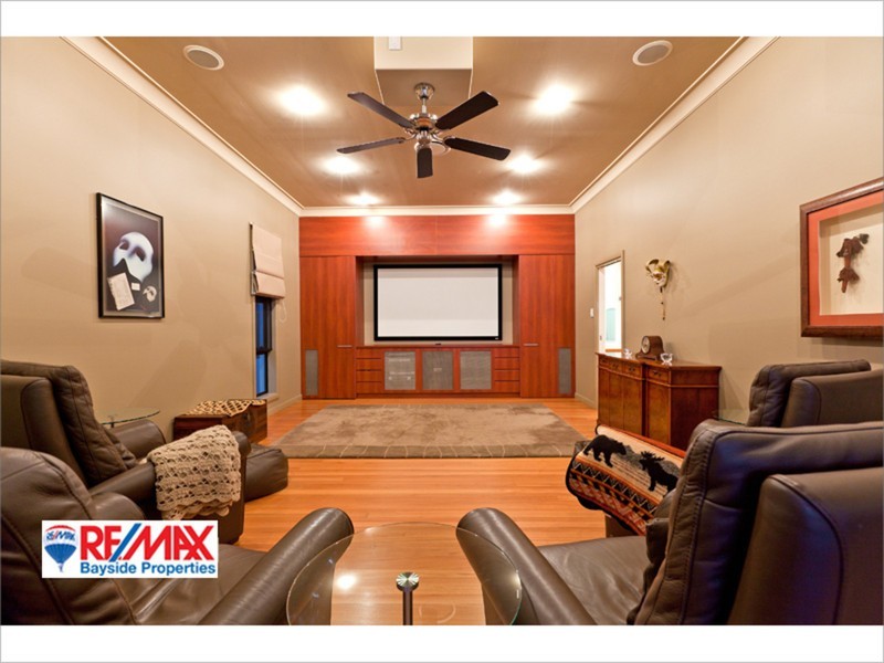 260 Main Road, Wellington Point QLD 4160