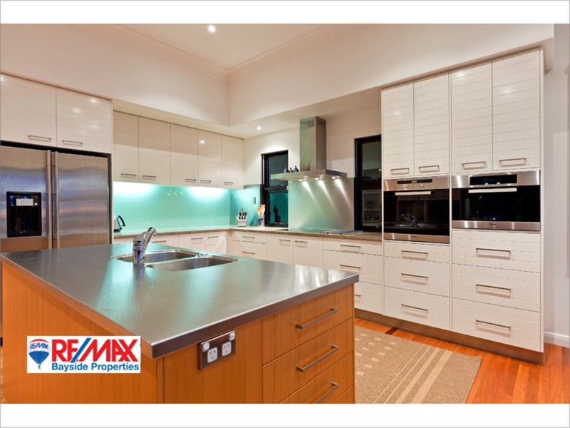 260 Main Road, Wellington Point QLD 4160