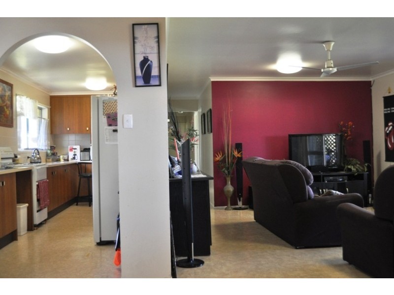 15 Rainbow Crescent, Dunwich QLD 4183